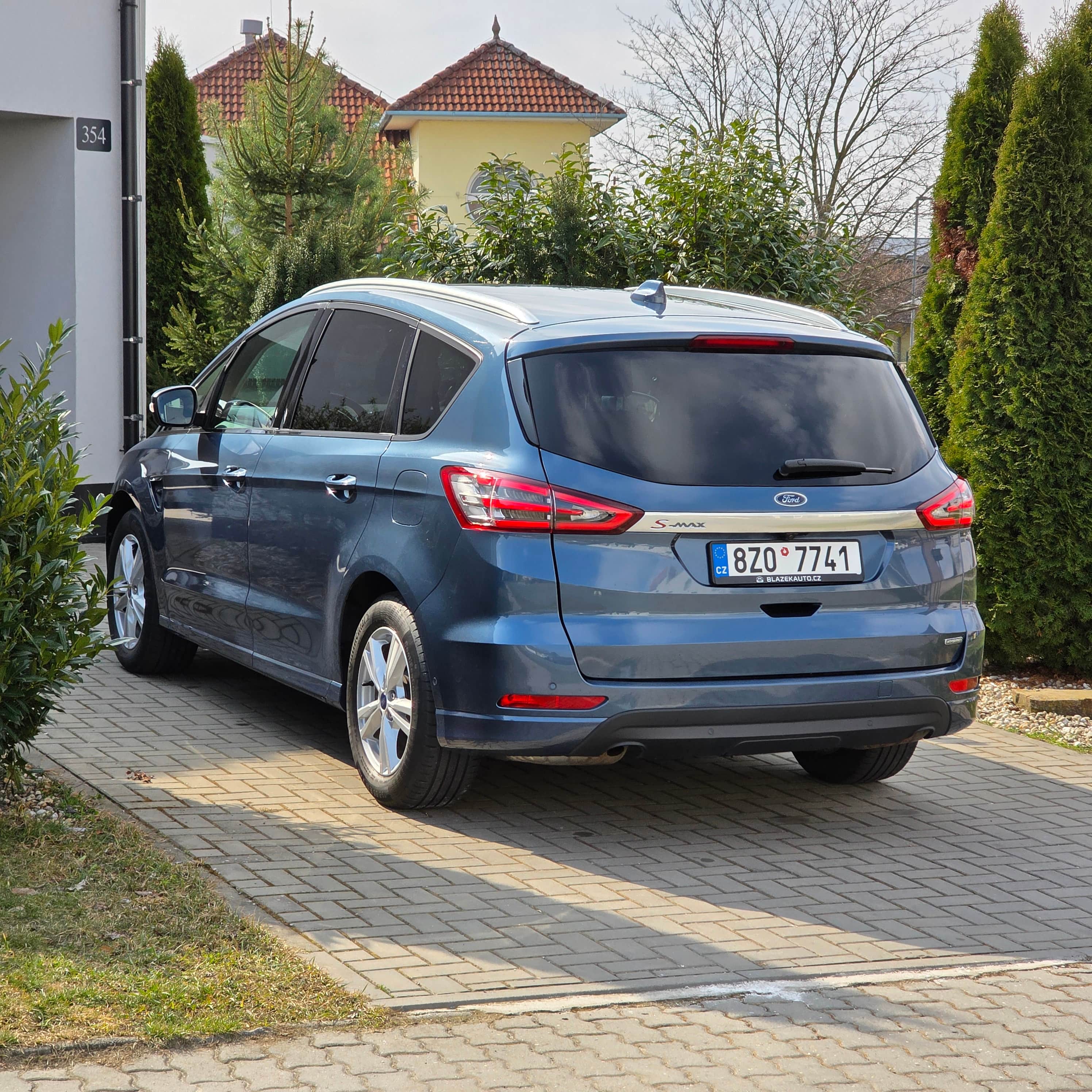 Detail vozu Ford S-Max 2.5 Hybrid Titanium - 10
