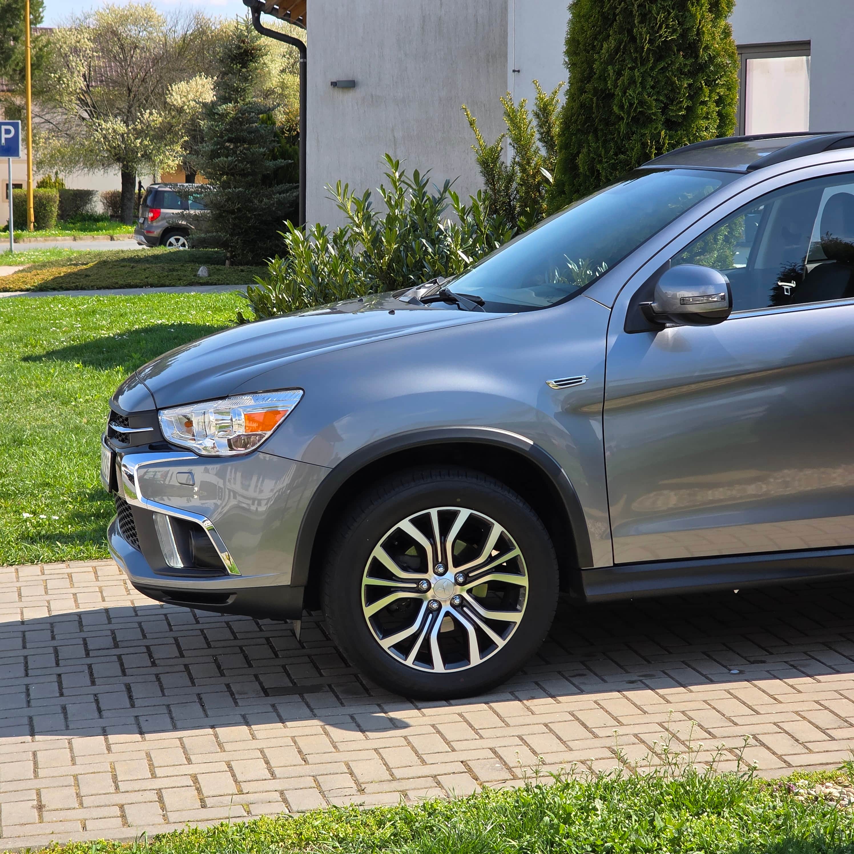 Detail vozu Mitsubishi ASX 1.6 ClearTec Diamond - 4