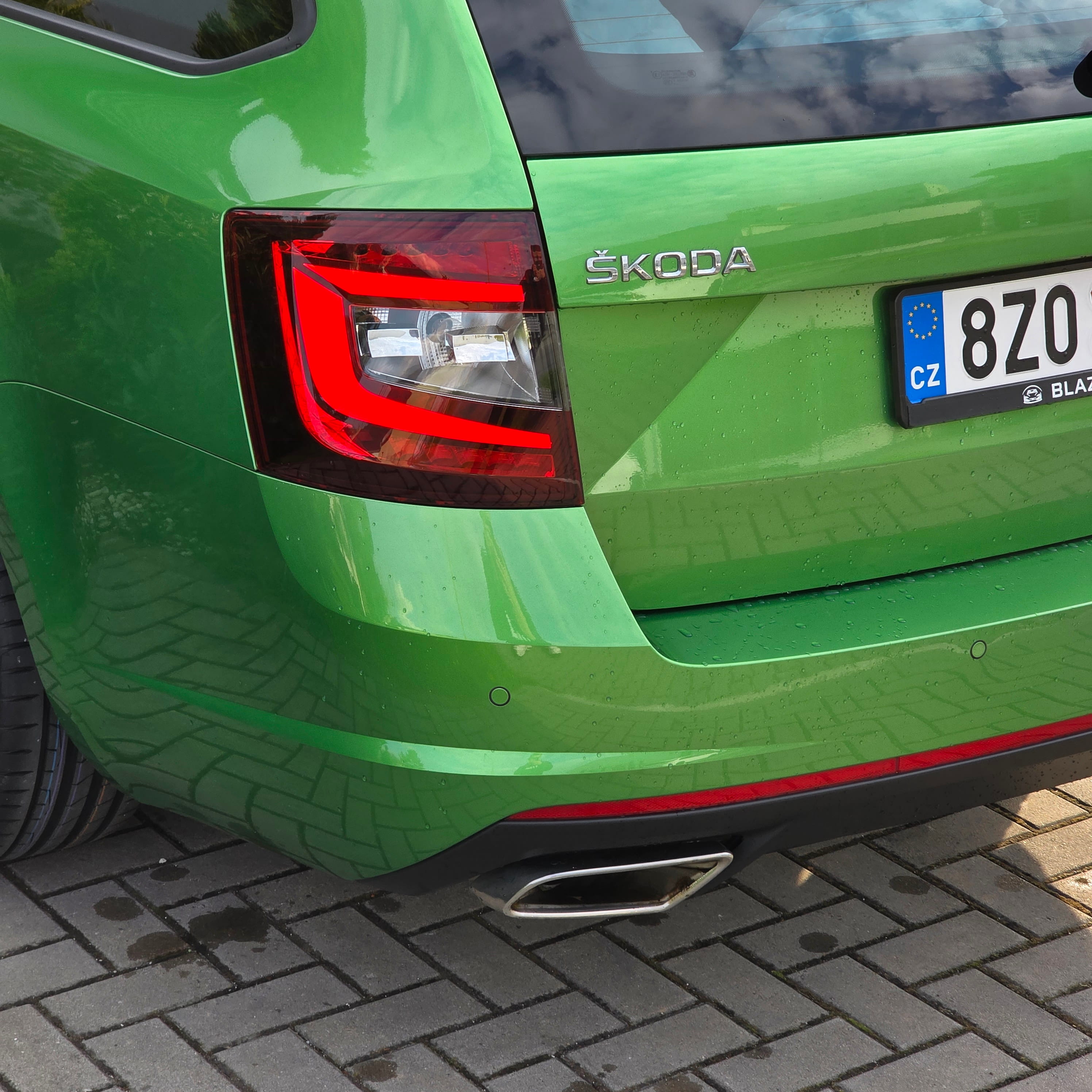 Detail vozu Škoda Octavia RS TSI DSG - 15